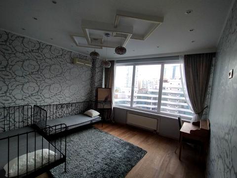 квартира за адресою Літературна вул., 1а