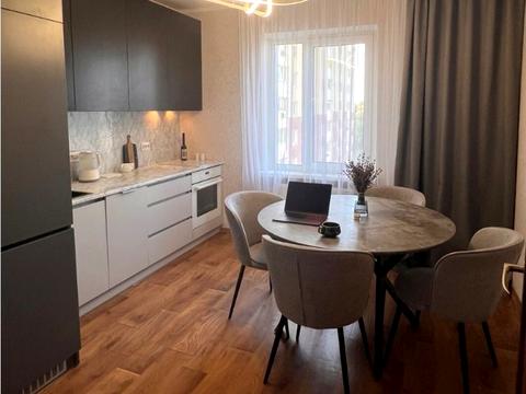 квартира за адресою Академіка Глушкова просп., 9-Є