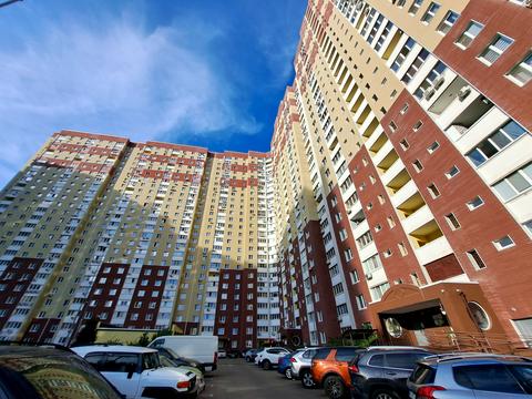 квартира за адресою Академіка Глушкова просп., 9-Є