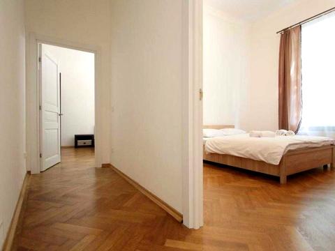 квартира по адресу Клепаровская ул., 10