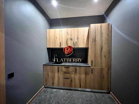 коммерческая по адресу Кловский спуск, 7