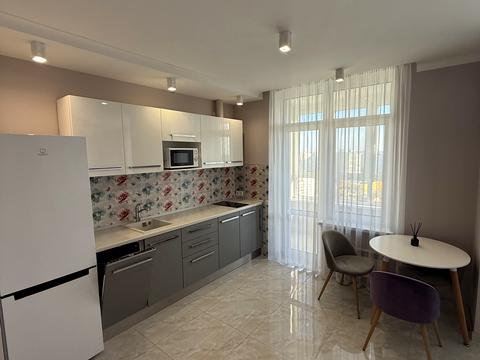 квартира по адресу Драгоманова ул., 10