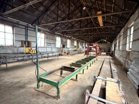 комерційна за адресою Незалежності, 15