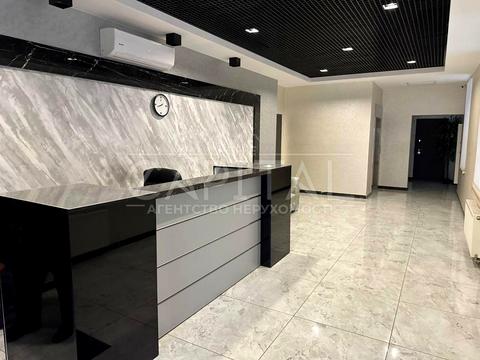 комерційна за адресою Красилівська вул., 7