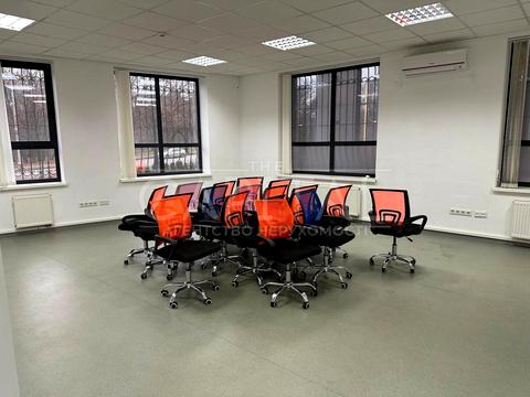 комерційна за адресою Красилівська вул., 7