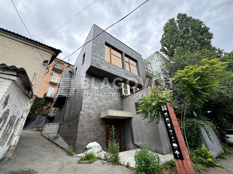 комерційна за адресою Голосіївський просп. (40-річчя Жовтня), 58-А