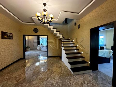 будинок за адресою Вишнева вул., 3