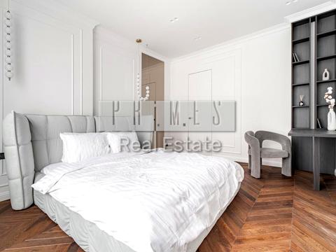 квартира по адресу Андрея Верхогляда ул. (Михайла Драгомирова), 19-А