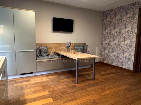 квартира по адресу Межигорская ул., 28