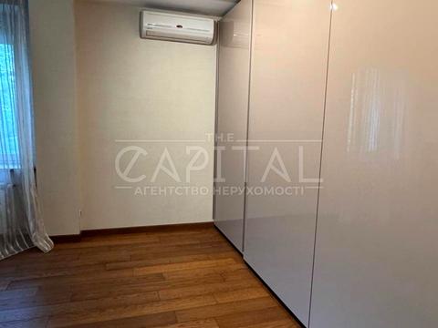 квартира по адресу Межигорская ул., 28