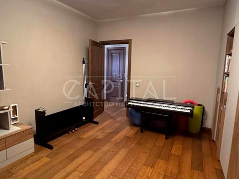 квартира по адресу Межигорская ул., 28