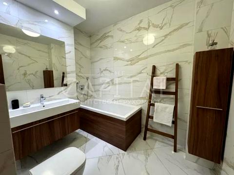 квартира по адресу Межигорская ул., 28