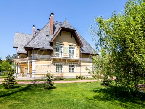 будинок за адресою Соснова вул.