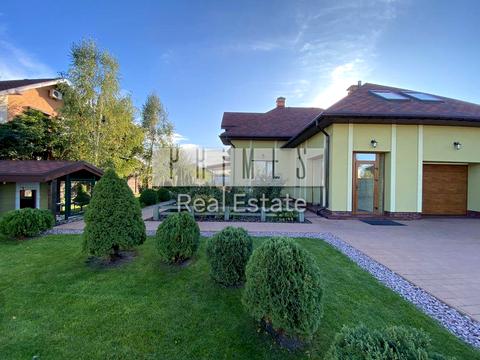 дом по адресу Центральна