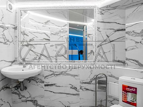 комерційна за адресою Миколи Бажана просп., 16