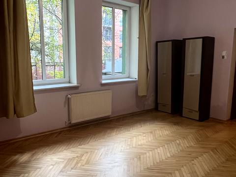 будинок за адресою Володимира Антоновича вул. ()