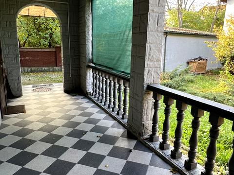 будинок за адресою Володимира Антоновича вул. ()