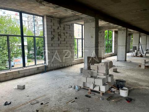 комерційна за адресою Межигірська вул., 55/20