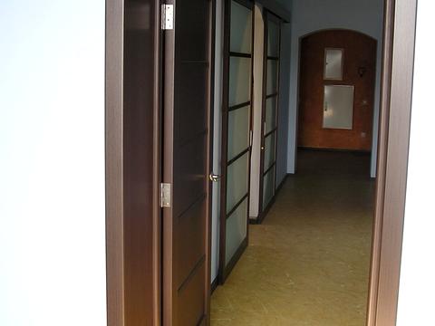 комерційна за адресою Юрія Іллєнка вул. (Мельникова), 18-Б