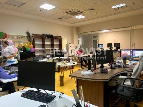 комерційна за адресою Голосіївський просп. (40-річчя Жовтня), 58-А