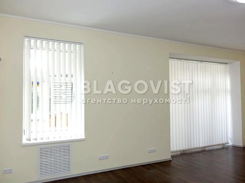 комерційна за адресою Велика Васильківська вул. (Червоноармійська), 92