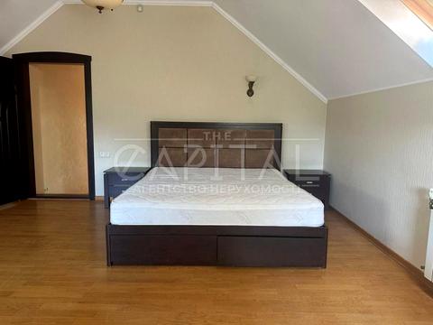 будинок за адресою Івана Багряного вул.