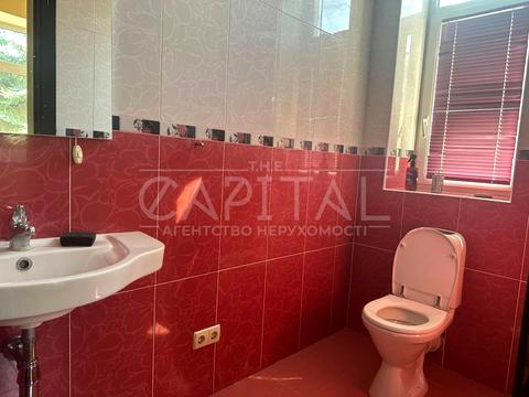 будинок за адресою Івана Багряного вул.