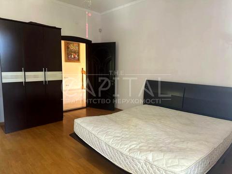 будинок за адресою Івана Багряного вул.