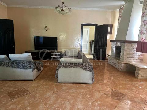 будинок за адресою Івана Багряного вул.