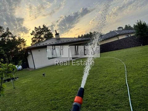 будинок за адресою Боженка вул.