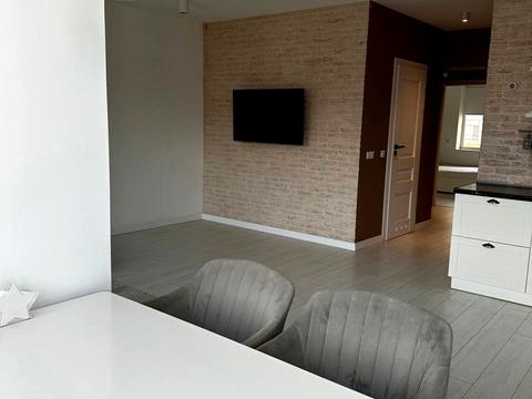 квартира за адресою Андрія Мельника вул., 10