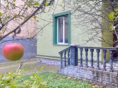 будинок за адресою Володимира Антоновича вул. ()