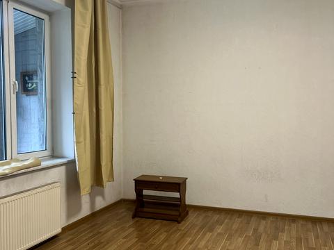 будинок за адресою Володимира Антоновича вул. ()