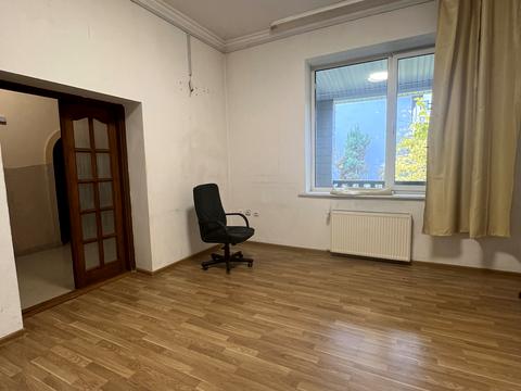 будинок за адресою Володимира Антоновича вул. ()