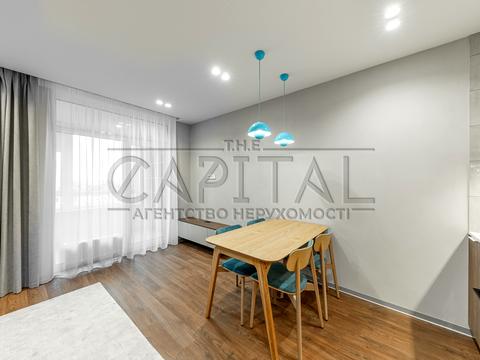 квартира по адресу Салютная ул., 2к18