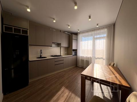 квартира за адресою Героїв Небесної Сотні просп., 16/10