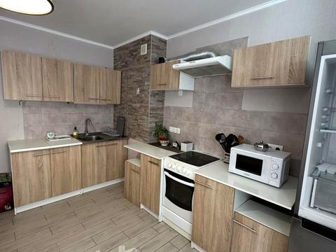 квартира за адресою Василя Симоненка вул., 107-Б