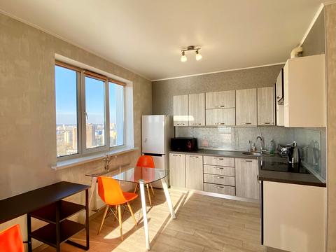 квартира за адресою Героїв полку "Азов" вул. (Маршала Малиновського), 8