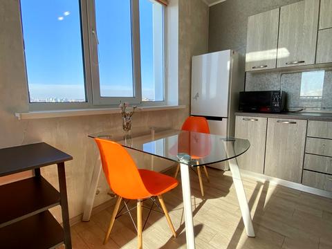 квартира за адресою Героїв полку "Азов" вул. (Маршала Малиновського), 8