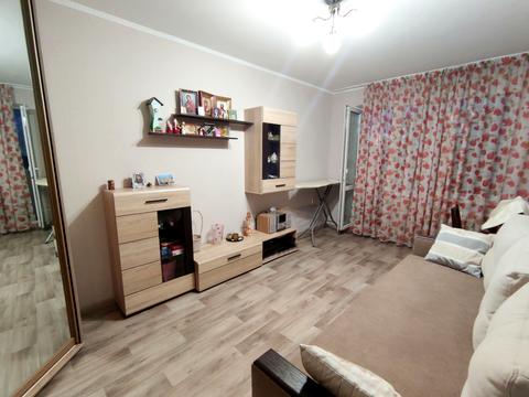 квартира за адресою Космонавтів вул., 77а