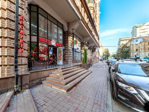 комерційна за адресою Павлівська вул., 18