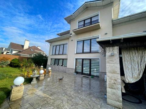 будинок за адресою Авіаторів, 5