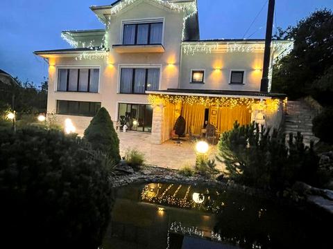 будинок за адресою Авіаторів, 5