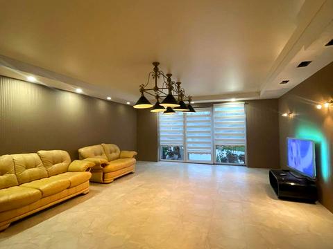 будинок за адресою Авіаторів, 5