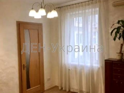 квартира за адресою Почайнинська вул., 25/49