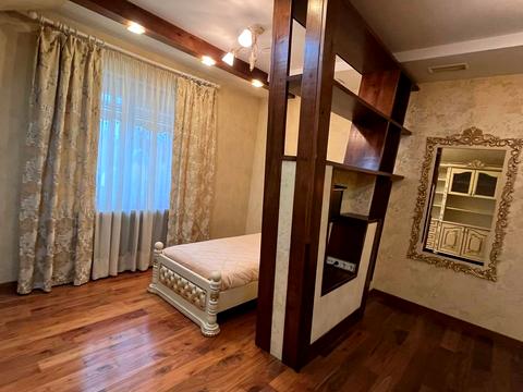 будинок за адресою Авіаторів, 5