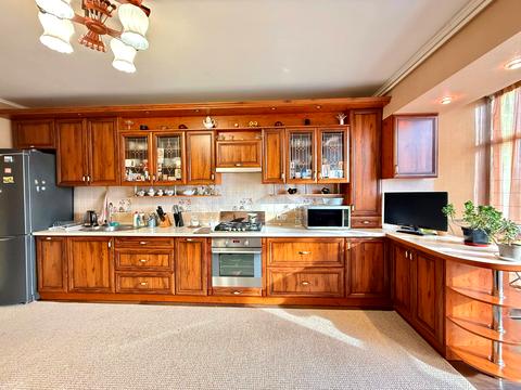 квартира за адресою Галицька вул., 203