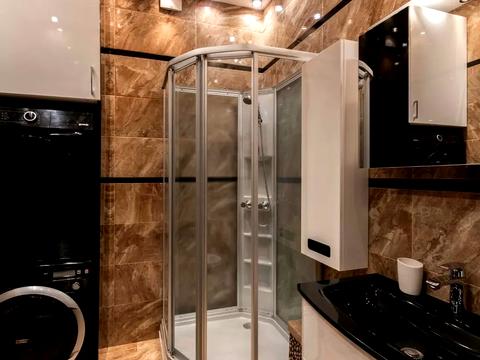 квартира за адресою Дніпровська набережна вул., 14-А