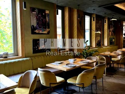 комерційна за адресою Софіївська вул., 2