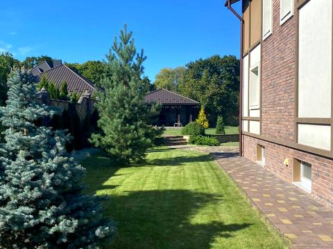 дом по адресу свободи, 22